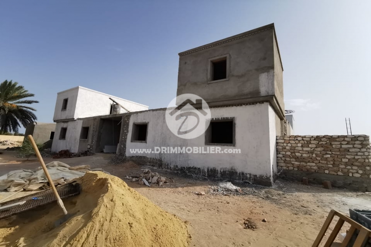 Avancement de travaux d'un houch djerbien à mezraya -   Notre Chantiers Djerba